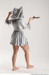 LUCI_AVIOL LADY WITH GUN